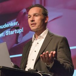 Klaus Straub